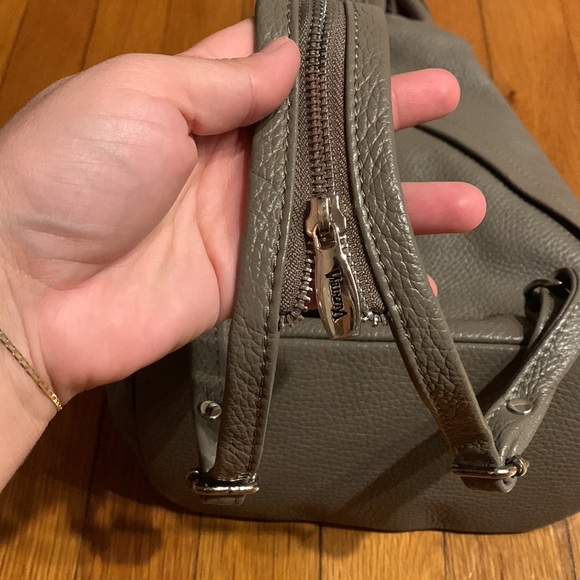 Assymetrical Convertible Grey Pebbled Leather Valentina Italia Bag - Picture 5 of 8